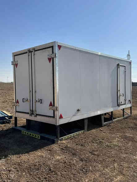 بوكس كنتر بيلادي سفر
تول 5 متر   حجم١٠سانتيم
***********
***********
