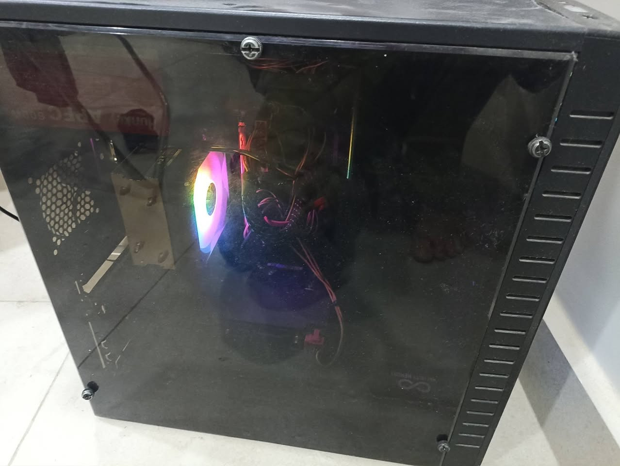 السلام عليكم
معالج I7 3770

كرت شاشة Rx580 8gb 

هارد (ذاكرة تخزين)Ssd468 gb

رامات Ram 8gb

 مذر بورد Motherboard gaming

 مبرد هوائي Ice 200i

بور سبلاي Power supply 600w

كيس لون اسود ثلاث فانات ار جي بي

شاشة hp 60hz حجم22

سعر التجميعة 250 قفل ربع ينطح ربع 

وسعر الشاشة 60 واذا ثنينهن تاخذهن احسبها اقل
مكاني بغداد حي الجهاد ماعندي توصيل


**إذا كنت صاحب هذا الإعلان وتريد حذفه لأي سبب، رجاءا أرسل رسالة إلى الدعم الفني**