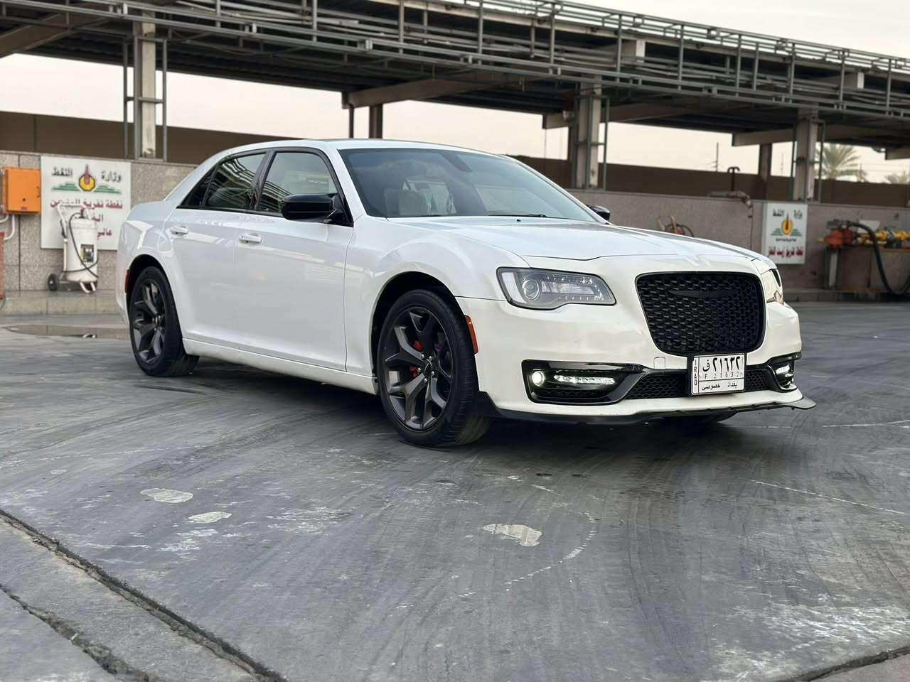 سلام عليكم اوبامه 19 Sموصفات شفتات كشن حضن كهربائي ويل 20 تخم تاير جديد صدر جديد حادث جاملغ وبنيد  بدون دواخل بسمي تحويل ثاني يوم السياره ستخدام شخصي مايحتاج تصرف عليه  مكان السياره بغداد الشعب 
السعر 233 وبيها مجال للشراي ورقم الشاصي موجود بل منشور  (***********
