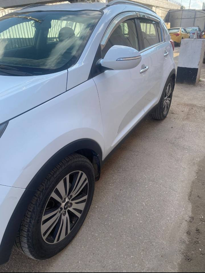 سلام عليكم كيا سبورتاج 2016 محرك  الفين دوش  سياره خليجيه سياره جديده نضيفه ***********
