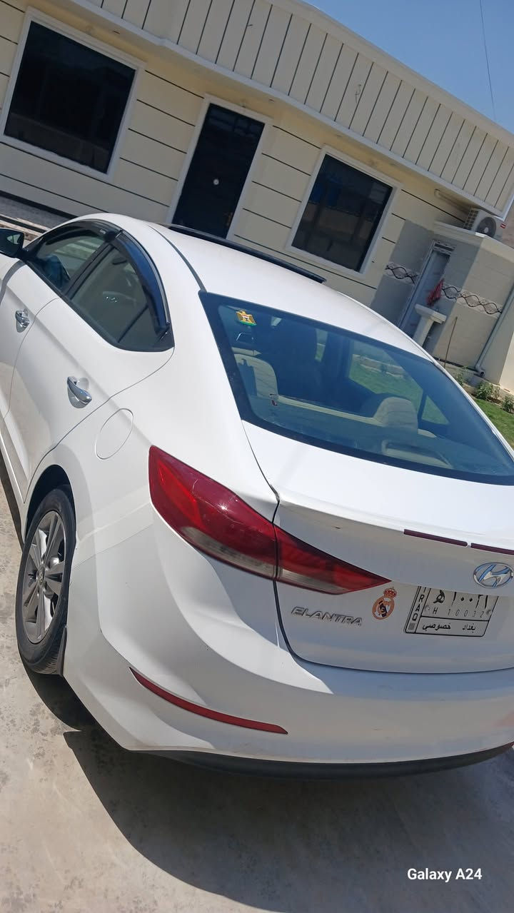 سلام عليكم النتره موديل 2018خليجي رقم بغداد مكفول من صبغ وتبديل فقط بارد بسيط بلباب سايق  سياره فول عده البصمه السعر 136 وبيهه مجال مكان سياره بغداد الوسفيه  الاستفسار  ***********
