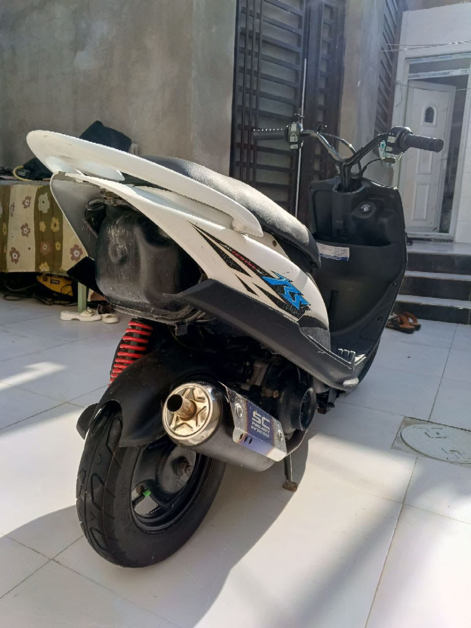 السلام عليكم دراجه  ماكس عدله مكينه 55 مابيه شي كلشي مبدل جديد حلوه  بس نقص هندرلان خارط مكان البصره شارع سيد حامد السعر 350
***********
