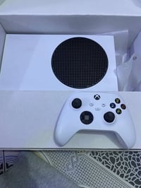 اكس بوكس سيريس اس • استخدام قليل • كامل ملحقات