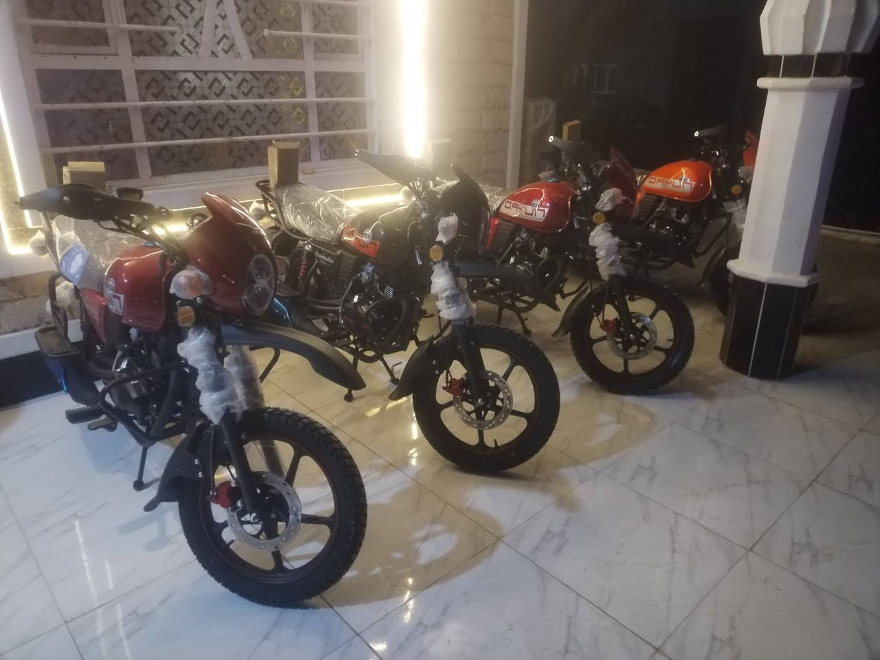 تم وصول دهوان جبلي موديل 26 سعر 1,550,000 للبيع جمله مفرد توصيل ديالى بغداد صلاح مكان الدراجات ديالى الخالص اتصل وبخير وتدلل *********** *********** سمير العبيدي
