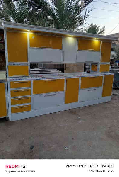 كاونتر 3 قطع اربع امتار ونص 
سعر 400
كاونتر 4 قطع 4 امتار ونص 
سعر 350
توجد خدمة توصل بكرو
الشراي يراسل الصفحة أو يتصل *********** أو وتساب
