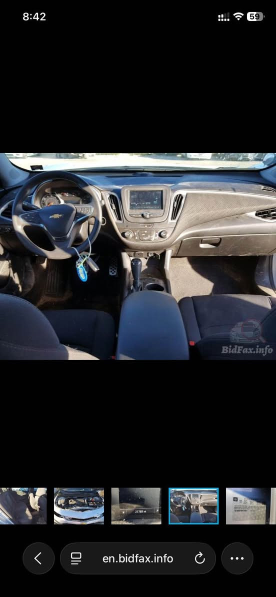 السلام عليكم 
بيع سريع وبالعافية ع الياخذها
ماليبو موديل ٢٠١٧ LT
صور الحادث بالمنشور 
مواصفاتها معروفة
خمس بصمات 
كامرة
كير المرغوب محرك تمام 
صدر امامي خلفي جديد
تبريد ثلاجة 
حاليا بيهة صبغ بنيد وجاملغ وبابتين اثر شخط 
رقم سليمانية الجديد شرط التحويل
مكان السيارة حي الاعلام يم شركة الببسي
السعر المطلوب ٩٠ ورقة وبيهة مجال 
الاتصال على الرقم *********** حيدر بغداد, العراق
