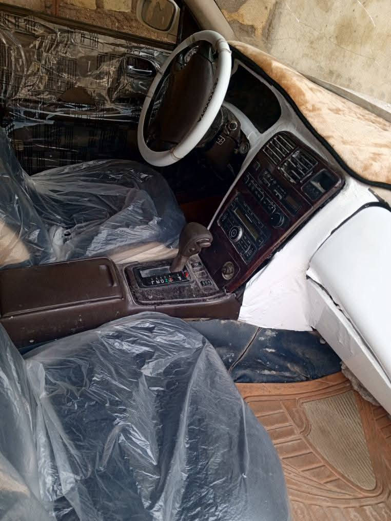 سياره كرسته نفخ للبيع  وتساب ***********
