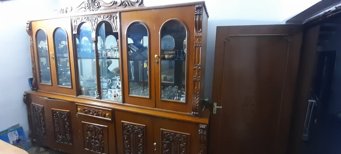 للبيع كلهن ب 300 تخم 10 مقاعد بوفية طابقين ميز طعام كراسية موجوده مبردات 2 ماطورات ا  مكان بابل المركز


**إذا كنت صاحب هذا الإعلان وتريد حذفه لأي سبب، رجاءا أرسل رسالة إلى الدعم الفني**