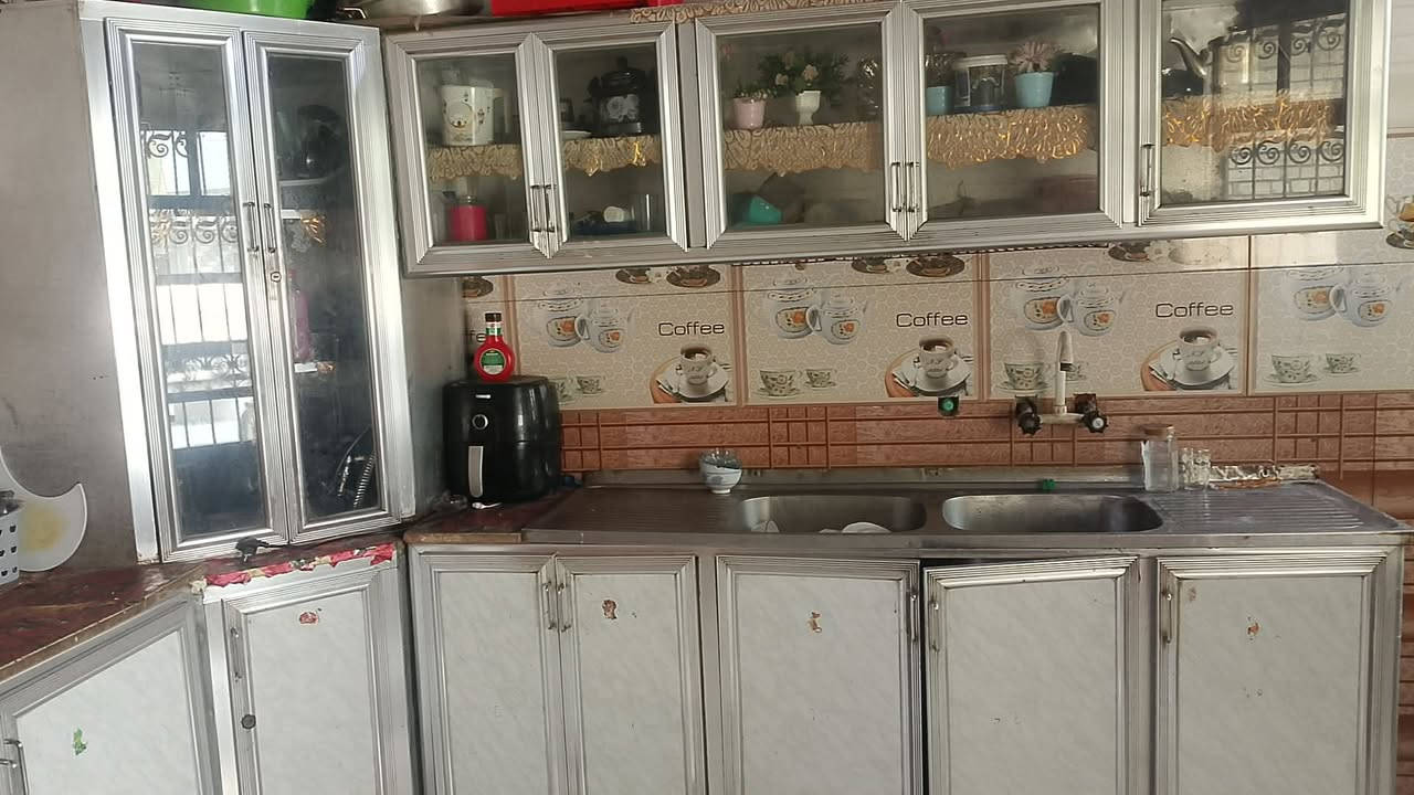 كاونتر مستخدم للبيع 
السعر 160
العده غراض مستخدمه للبيع دزهن خاص وأخذ نسبه عليهن قليله


**إذا كنت صاحب هذا الإعلان وتريد حذفه لأي سبب، رجاءا أرسل رسالة إلى الدعم الفني**