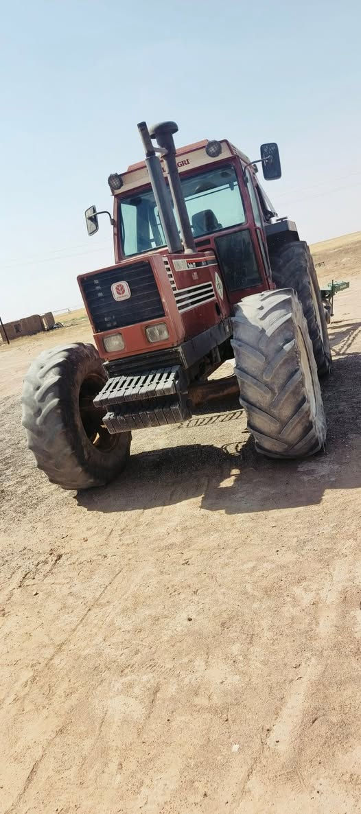 للبيع فيات ١٨٠ اكسن بارز فول عادي 
مكفوله من كل شيء  
***********
