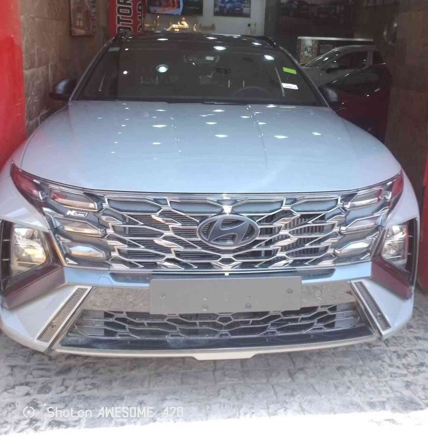 🚗🔥 هيونداي توسان 2027... القوة والفخامة في عربية واحدة! 🔥🚗
لو بتدور على SUV تجمع بين التصميم العصري، التكنولوجيا الحديثة، والراحة في كل مشوار، توسان 2027 هي الاختيار المناسب ليك 😍
✨ الفئات المتاحة: ▪️ الفئة الأولى – أفضل قيمة مقابل إمكانيات مميزة 💯
▪️ الفئة الثالثة Red Line – طابع رياضي وشكل يخطف الأنظار 🔥🏁
▪️ الفئة الرابعة N Pack – أعلى مستوى من الفخامة والتجهيزات 👑✨
💥 مميزات Hyundai Tucson 2027: ✅ تصميم SUV عصري وجذاب
✅ ثبات وأداء مميز على مختلف الطرق 🛣️
✅ شاشة وأنظمة تكنولوجية متطورة 📱
✅ مقصورة واسعة ومريحة للعائلة 👌
✅ تجهيزات أمان وراحة متكاملة 🔒
✅ شكل قوي وهيبة على الطريق 😎
💰 متاح كاش أو تقسيط 📆 أنظمة سداد مرنة حتى 6 سنوات ⚡ استلام فوري بالورق لجميع الفئات ⚡
📞 للحجز والاستفسار: ☎️ 01015373856
☎️ 01202637760
🔥 العرض لفترة محدودة والكميات المتاحة محدودة... احجز توسان 2027 دلوقتي قبل نفاد المخزون! 🔥🚗


**إذا كنت صاحب هذا الإعلان وتريد حذفه لأي سبب، رجاءا أرسل رسالة إلى الدعم الفني**