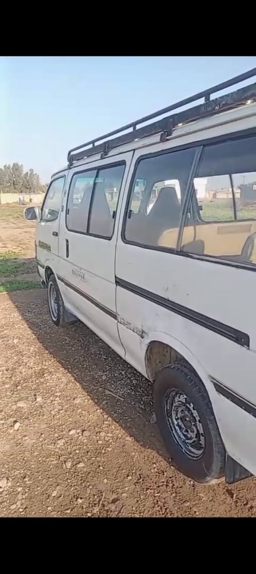 سلام عليكم سيارة البيع موديل 93 سنوية 27. المحرك كاز لا صرف ولا تبخير.سيارة كاملة    اسعر( 48)  ***********
