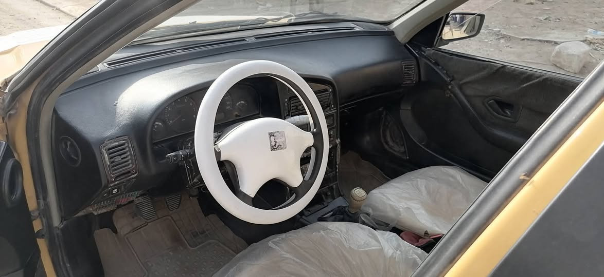 السلام عليكم
بيجو بارص 2013 تحويل مباشر سياره كير حداديه تخم تاير كهربائيات كله جاهز مطلوبه هيئه وغرامات وره مشتري ابيع فقط راعي مكانها ديوانيه 
 سعرها 16 وبيها مجال بسيط ***********
