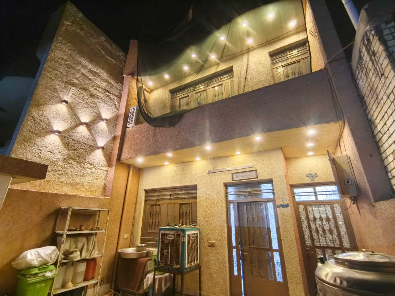 بسم الله ماشاءالله 🤲
150 متر طابو ملك صرف 🫴🏻

مدخلين استقبال مطبخ غرفه نوم 🏠

خدمات داخليه وخارجيه 🔘

طابق الثاني 3 غرف نوم وخدمات 

ومنور ومطبخ وخدمات ايضا 🫡

بيت جديد يصلح سكن او استثمار ☑️

عنوان الانتصار شارع 25 مقابيل

مستشفى حمادي شهاب 

قبل مرور الحسينيه 🔈

تفاصيل اكثر ***********
