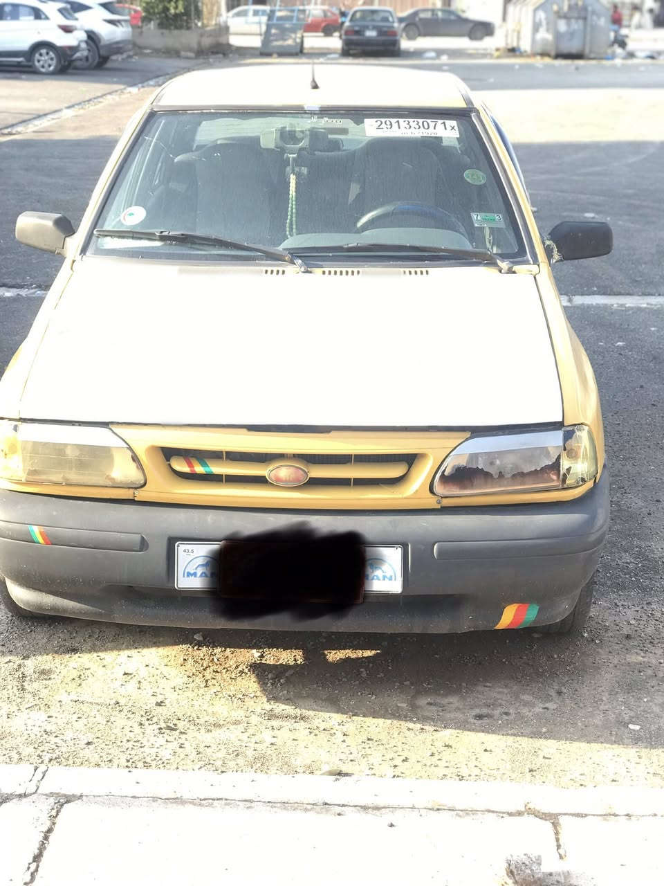 للبيع سياره سايبه ٢٠١٢ رقم احمر المكينه لا صرف ولا نفخ السعر ١٨$ 
للتواصل عل الرقم ***********
