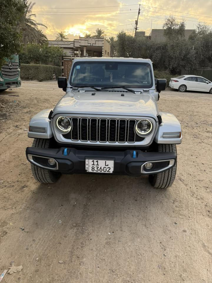 للبيع
حيب رانكلر موديل ٢٠٢٤ 4xe
محرك 4 سلندر ثلاث انظمة قيادة 
هايبرد وبلكن وبانزين
السيارة طيارة 375 حصان
رقم بغداد بسمي سياره دخول جديد
صور ضرر مرفوقه حادثه بابين بدلات اصلي بدون صبغ  ايرباك برده بس صار صبغ بيه بدوسه تكمه بس
مكاني السيارة بغداد ابوغريب  
 
سعر السيارة 32$$ الف دولار ‼️‼️
هذا رقم تليفوني 
***********

تفضل اتصل وتدلل
