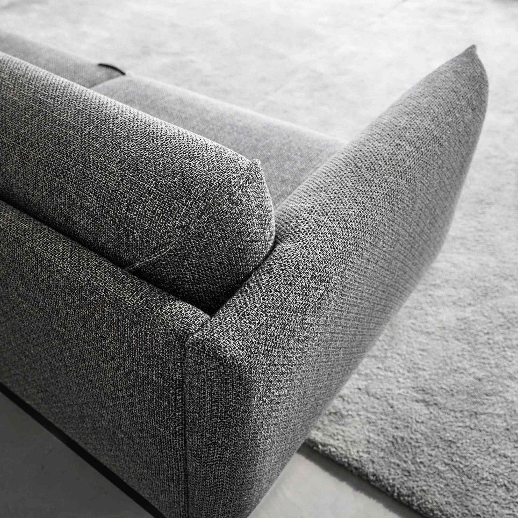 IKEA 
Perfect condition, used for 2 months
350 usd أربيل, العراق


**إذا كنت صاحب هذا الإعلان وتريد حذفه لأي سبب، رجاءا أرسل رسالة إلى الدعم الفني**