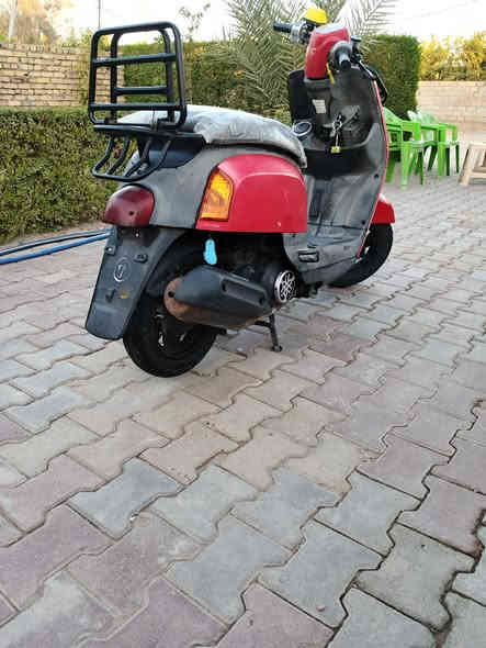 سلام عليكم دراجه ماكس بوليس للبيع دراجه جديد بمعنى الكلمه الدراجه الكهربائيه كله كامله ما بيهه اي نقص ترايك وين متريد الدراجه بلاديه وختم واحد ويه المحرك الدراجه عليه زوج سيبايه مآل جنبزه وعليهه امبي ثري ويشتغل نشره همات الدراجه مكينه تخبل وناعمه 
وشلعه قويه الدراجه نكره بكل وقت شوكت ما تريد سلف وهندر 
السعر 700 وبيهه مجال لسراي 
المكان بغداد المحمودية 
رقمي *********** ومتواجد واتساب أيضا
