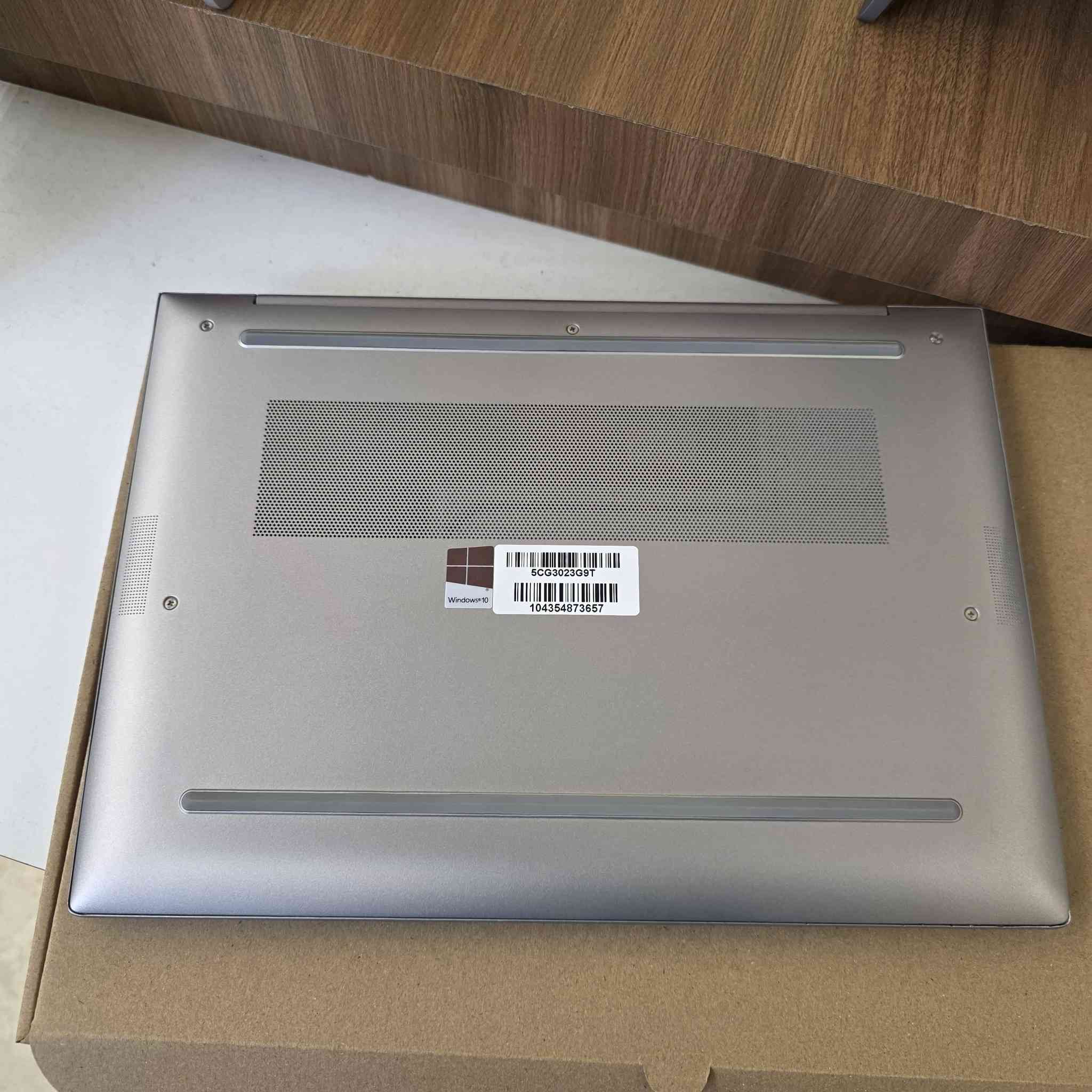 🚀 HP ZBook 14 G9 —  تصميم نحيف وأنيق
إذا كنت تبحث عن لابتوب يجمع بين الأداء القوي، الجودة العالية، والحجم العملي للدراسة أو العمل الاحتراف
 فهذا الجهاز خيار مثالي لك.

✔️ Model: HP ZBook 14 G9
✔️ Processor: Intel Core i5 — الجيل الثاني عشر
✔️ RAM: 8GB DDR4
✔️ Storage: 256GB SSD
✔️ Graphics: Intel Iris Xe Graphics —  4GB
✔️ Display: شاشة 14 بوصة FHD IPS LED بدقة عالية وألوان واضحة

🔹 الحالة: وارد أوروبي — غير مستعمل في العراق (نظافة 95% فما فوق)
🔹 البطارية: بحالة جيدة — ضمان تشغيل ساعة فما فوق

💰 السعر الكلي: 525,000 دينار عراقي
🎁 مع هدايا مجانية: حقيبة لابتوب + ماوس
🚚 التوصيل مجاني

🛡️ الضمان:
✔️ فحص وتشغيل الجهاز أمام المندوب عند الاستلام
✔️ ضمان استخدام لمدة أسبوعين — أي خلل مصنعي يتم الاستبدال بنفس الموديل

✨ لابتوب عملي وقوي مناسب للطلاب، المبرمجين، وأعمال التصميم الخفيفة — فرصة ممتازة بسعر مميز!


**إذا كنت صاحب هذا الإعلان وتريد حذفه لأي سبب، رجاءا أرسل رسالة إلى الدعم الفني**