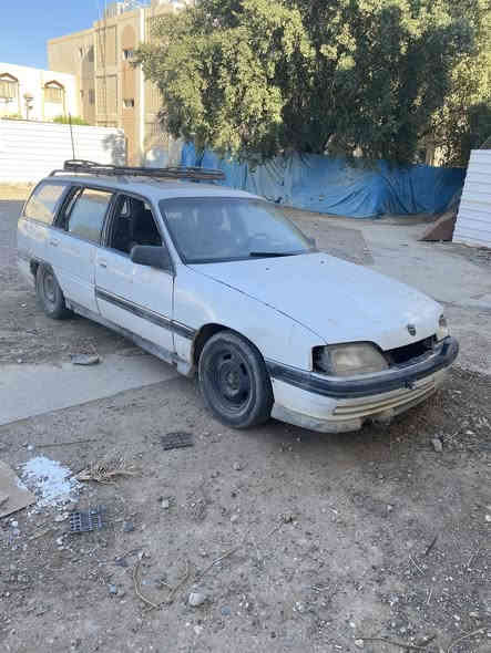 سلام عليكم سياره اوبل رقم صلاح الدين صاحبه بسامراء بس ما اندله سياره كوم حديد ابيع عله وضعيته شغاله بس محرك تعبان 
السعر مليون وبي مجال للشراي
الاتصال عله رقمي حصراً 
***********
