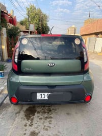 للبيع كيا صول موديل 2014 محرك 2000 رقم بغداد انكليزي اللون زيتوني وبأس...