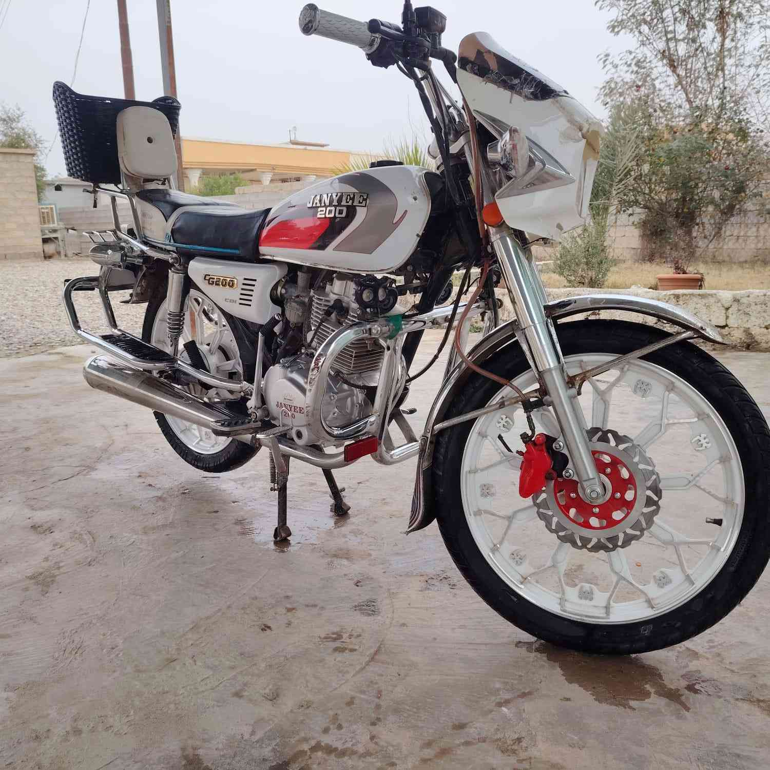 ماطور
للبيع جني كله خمسه كير موديل 2024 
ماطور بعده عله وضعيت الشركه محرك كبس 
نشاط خير من الله ماطور كلو شرط
السعر 780 او بي مجال قليل 
الرقم***********
مكاني حويجه داخل
