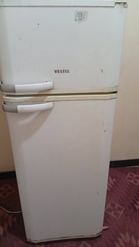 ثلاجه فستل • ١٢ قدم • شغاله