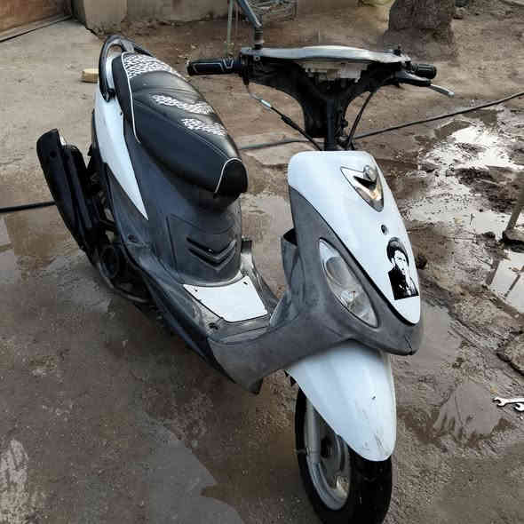 مكينه 49 ما عوزها شي تجي وتشوف بعينك مكاني كوت الكريميه 500 وبيها مجال الوجه الامامي موجود ما بيها نقص غير ستاند نص  ،باقي تفاصيل خاص رقمي
👈🏾***********
