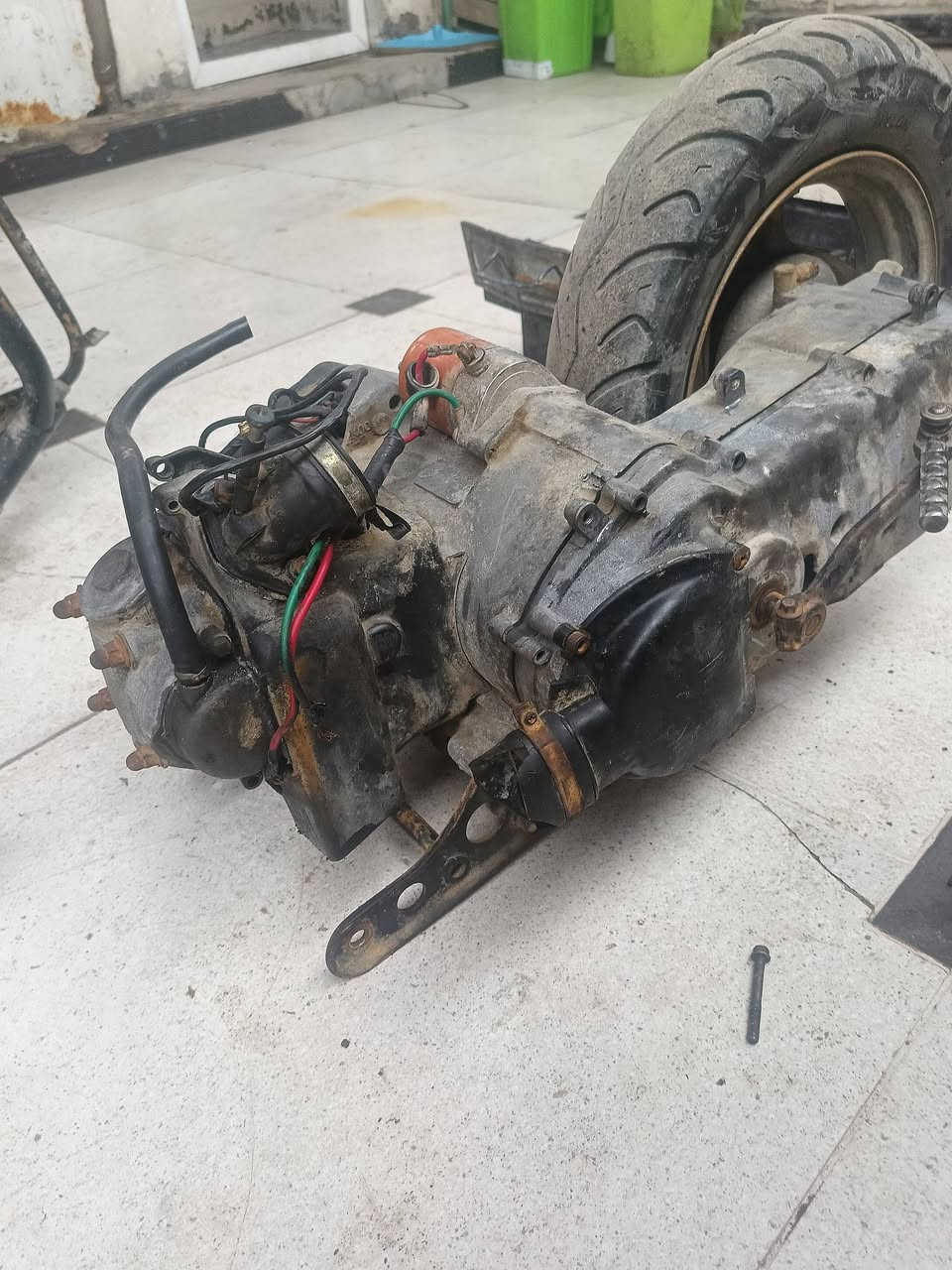 السلام عليكم محرك ماكس عدله  شلعه ومعدل مفتوح ما بي اي صوت بس صوت بلكلج المامي مكاني  معقل *********** ب 175 ماعده الويل مو وياه
