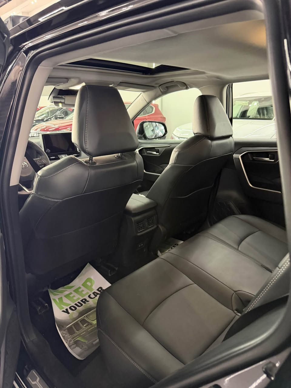 2025 TOYOTA RAV4, XLE PREMIUM
بدون دواخل بدون ارباک ماشی ٩ کم بصمە صلات جنتا شفت فول فول  *********** واتسئاب أربيل, العراق
