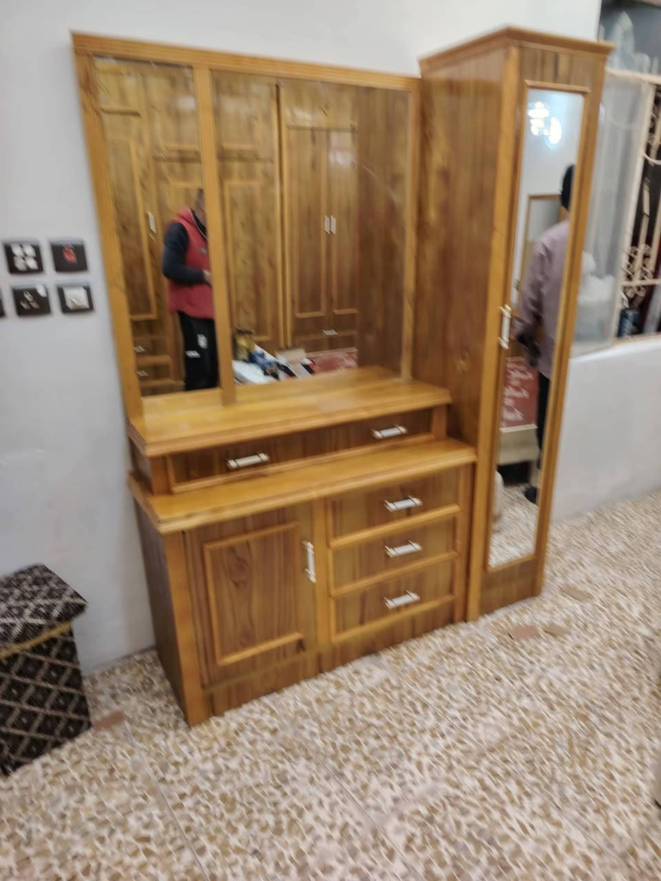 عرض خاص لفترة محدودة السعر مليون فقط جميع النقشات متوفرة العنوان الصناعة القديمة


**إذا كنت صاحب هذا الإعلان وتريد حذفه لأي سبب، رجاءا أرسل رسالة إلى الدعم الفني**