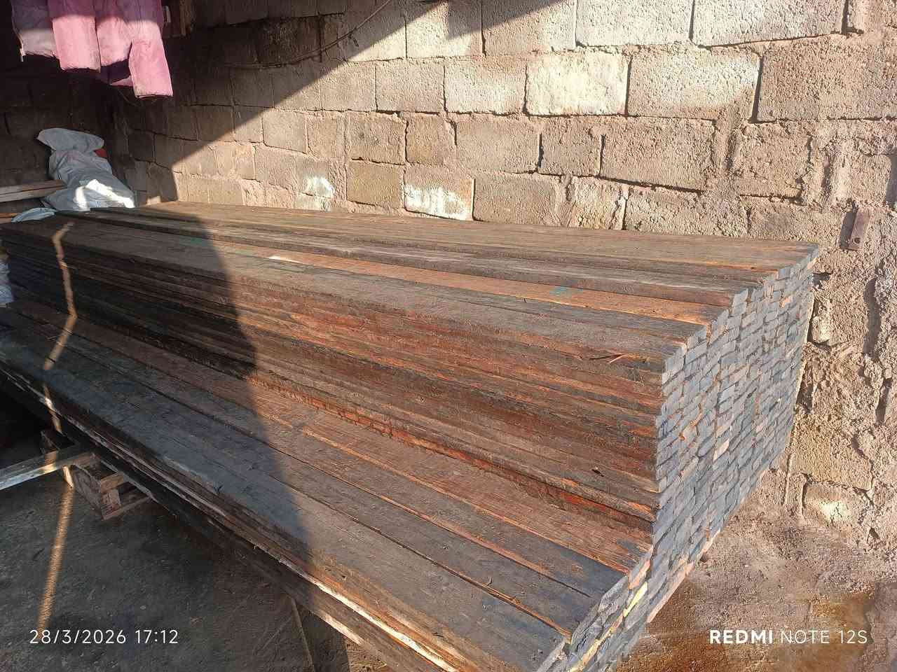 مكعبين ونص ابو 4متر .مدهن ..
خانقين***********
