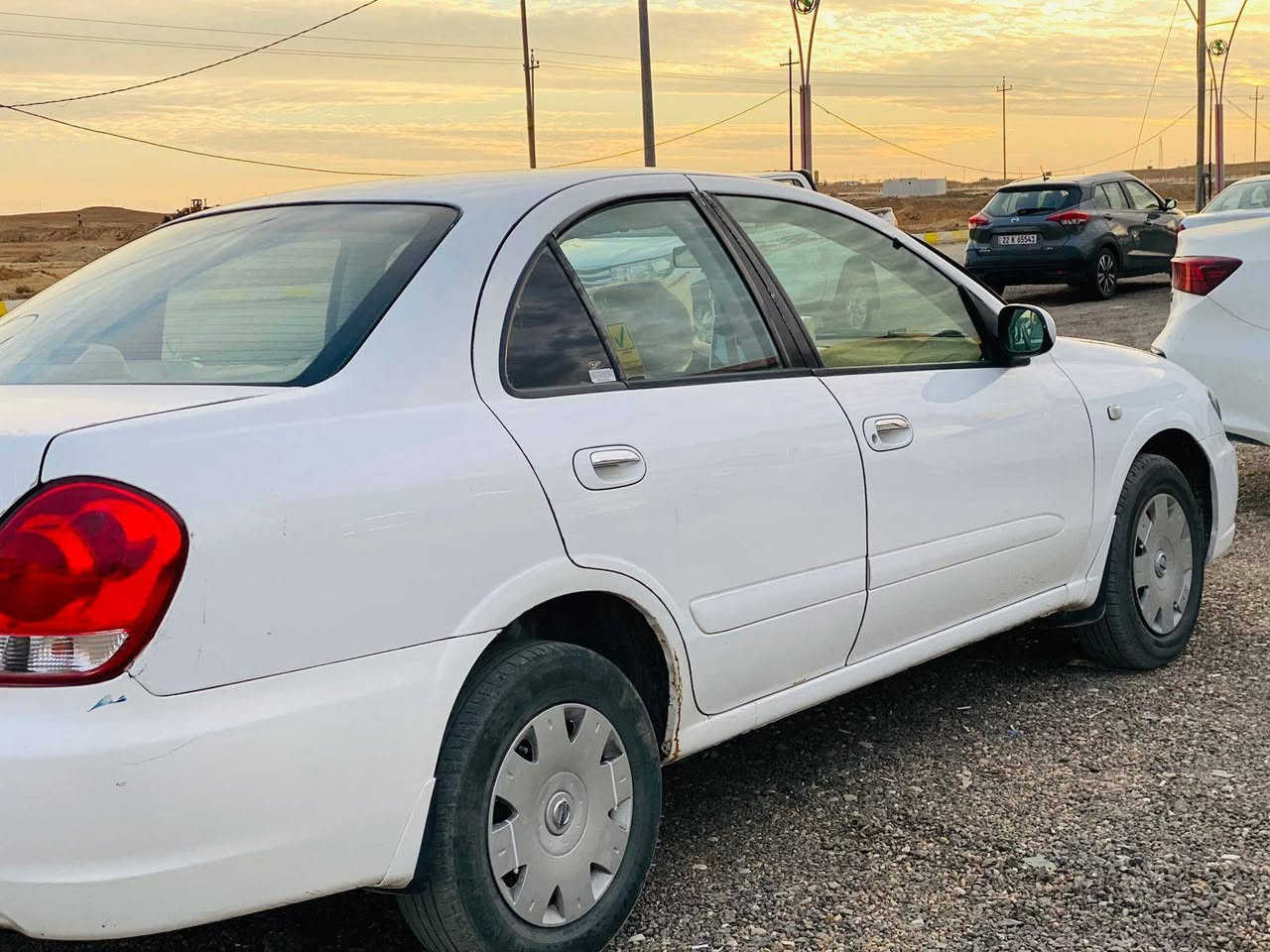 السلام عليكم بسعر مناسب جدا نيسان سني  ٢٠١٠ محرك اسود كير اوتوماتيك رقم انبار دولي تحويل مباشر بيه صبغ قطعتين وهلال الجاملغات الخلفيه السعر ٩٢ وبيه مجال للاستفسار الاتصال ***********
