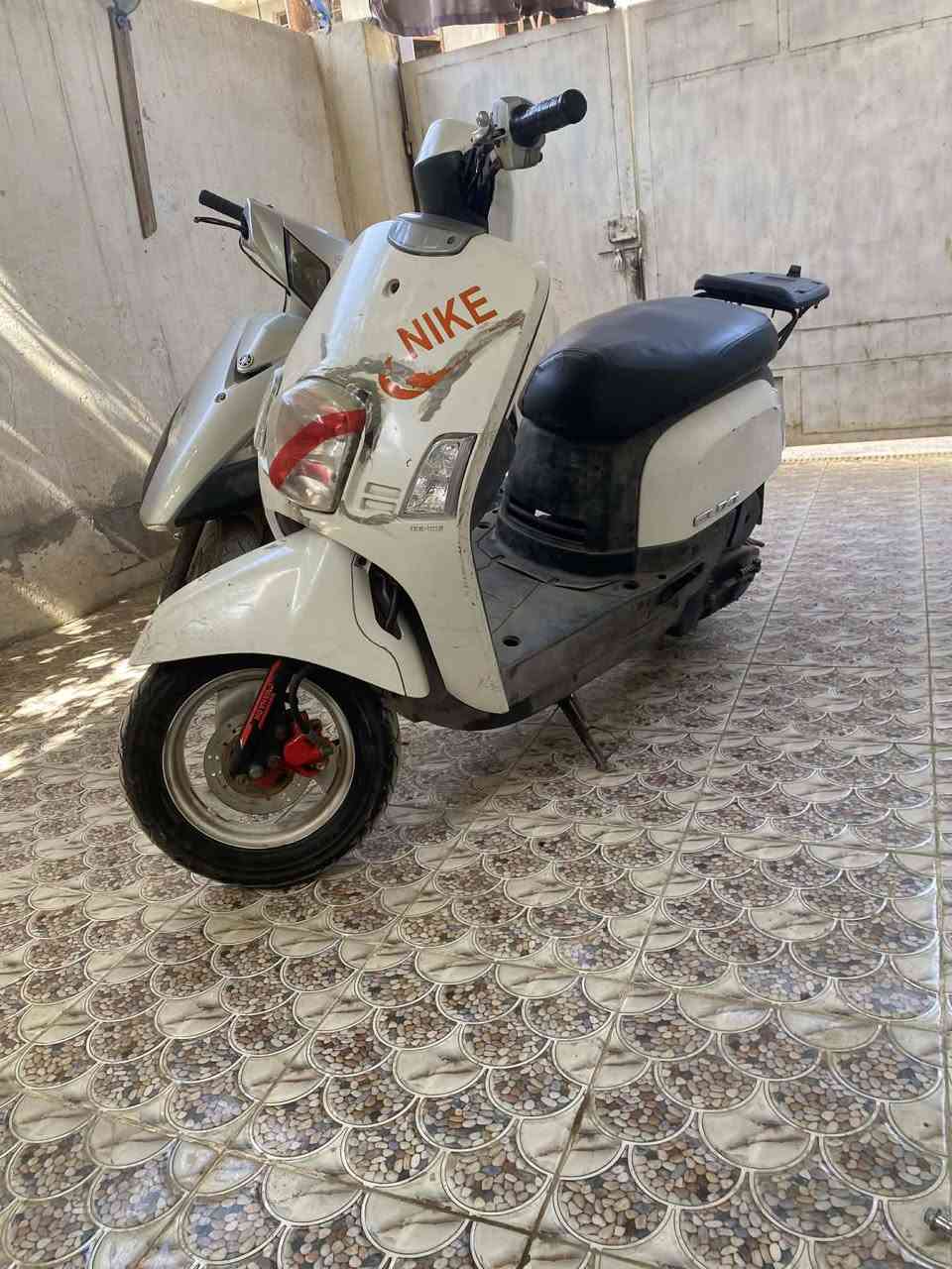 للبيع بوليس كابريتر مكينه ٤٩ خرسه لاصوت ولابخار كفرات ختم واحد داخل وخارج كهربايات كلهه شغاله مابيهه نقص لو برغي وين ميعجبك شغل وطلع السعر ٤٥٠ مكاني بعقوبه اتصل ودلل  ‏‪***********‬‏
