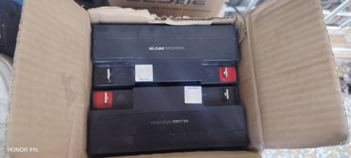 بطاريات للبيع بلجيكيات ما مستعملات 18 امبير  السعر خاص
***********
