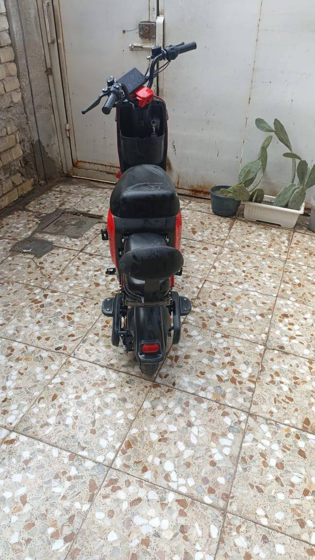 R9-2025
اشتريتة اول ما نزل الـ2025

بطاريات مبدلهن ماصار هواي 

مواصفاتة معروفة 

يمشيك بشحنة وحدة 26 كيلو واكو جوة صورة تثبت👇👇

اربع سرعات 

نظام الـPark 

يرجع ليورة R

اربع اشاير 

خمسة بطاريات v32

السعر 400 وبي مجال اذا شراي 

كربلاء 
‎0780 753 1739
