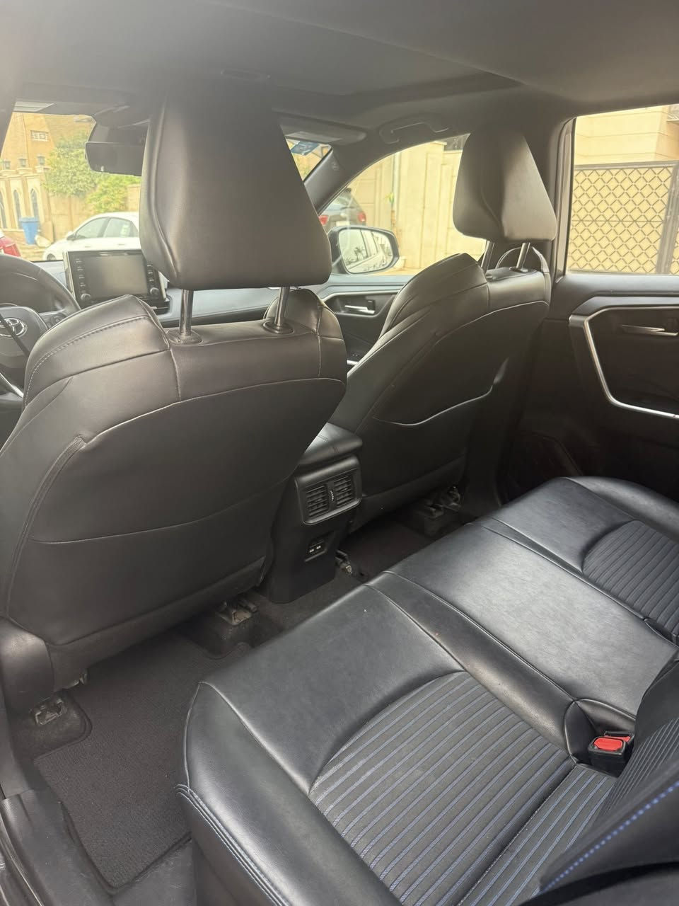 راف فور هايبرد ٢٠٢١ فوووول مواصفات xse رقم بغداد كلشي موضح بالصور وسياره نظيفه ومناقصهه شي السعر ٢٢ ألف دولار نهاااايتهه والمكان بغداد السيدية والجاد بالشراء يتصل على الرقم  ***********
