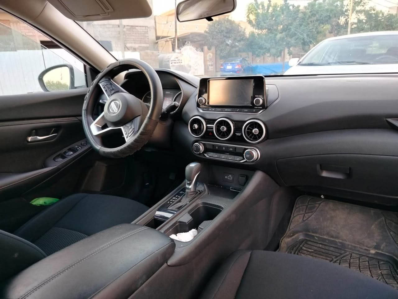 سلام عليكم. سيارة نيسان سنترا ٢٠٢٢ ماشي ٥٠ الف كيلو متر نظيف كلش مال البيت سنوية جديدة ورقة بنزين بيها   رقم تلفون *********** كركوك, العراق
