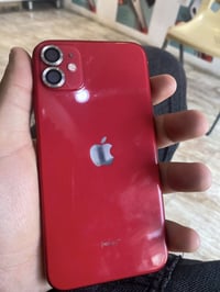 11عادي مبدل بطاريه وشاشه بيه فطر ممبين وذاكره١٢٨نضيف سعر 175اتصال 0774...