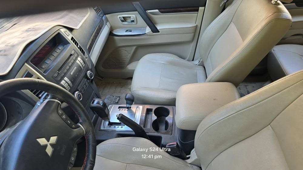 باجيرو ٢٠١٥ ٣.٥  ٥ قير امبي فاير 

مواصفات gls حبتور مرغوب فل كامل 

ماشية ١٤٥ الف كيلومتر حقيقي 

سهرها ١٧٦ ورقة 

*********** كالار, السليمانية
