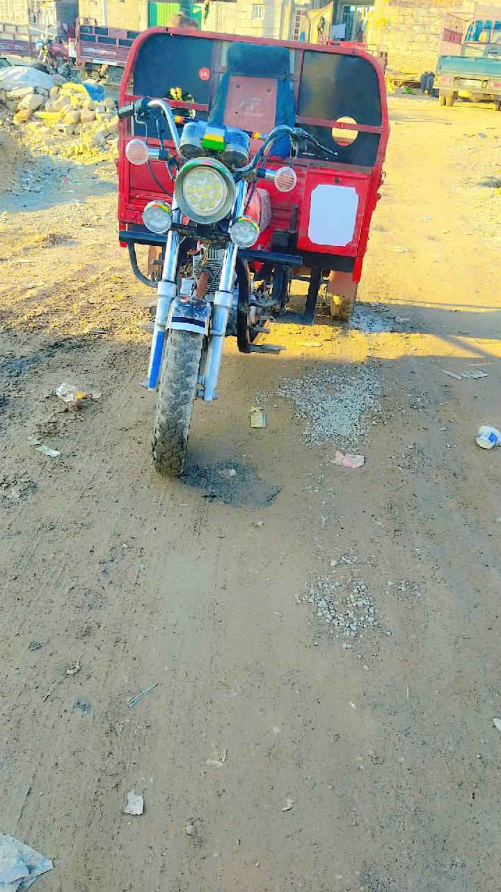 ستوته موديل 15 كلها شغاله وايرمنيه محرك نظيف  منفيس شاصي نظيف السعر 700 وبيها مجال  خابر عل رقم   مكلف بل نشر ***********
‏‪0772 496 350
