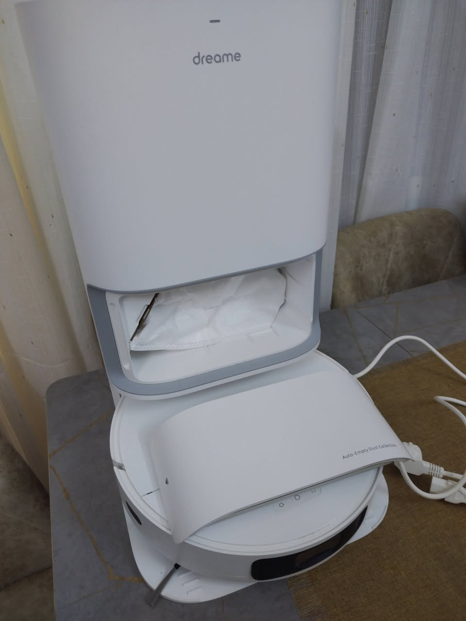 السلام عليكم
مكنسة روبوت نوع Dreame mop L10 Ultra المواصفات ضمن الصور نظافة ٩٩ بالمئة


**إذا كنت صاحب هذا الإعلان وتريد حذفه لأي سبب، رجاءا أرسل رسالة إلى الدعم الفني**