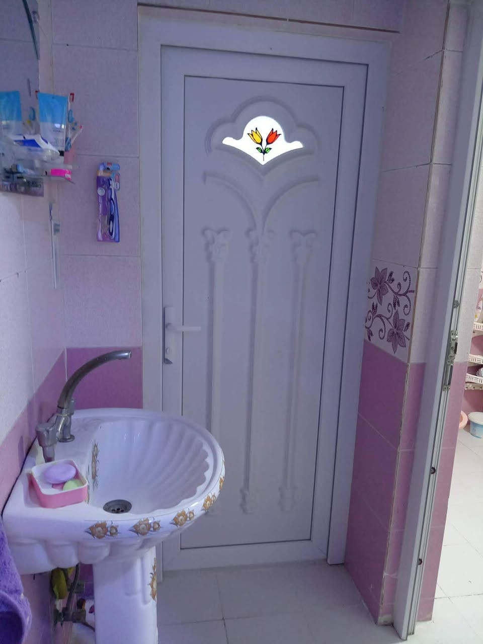 للبيع,,,,,,للبيع
بيت بمزارع زيونه مقابيل المرور مساحه 100م واجهه 6 الا ربع طابق واحد .


**إذا كنت صاحب هذا الإعلان وتريد حذفه لأي سبب، رجاءا أرسل رسالة إلى الدعم الفني**
