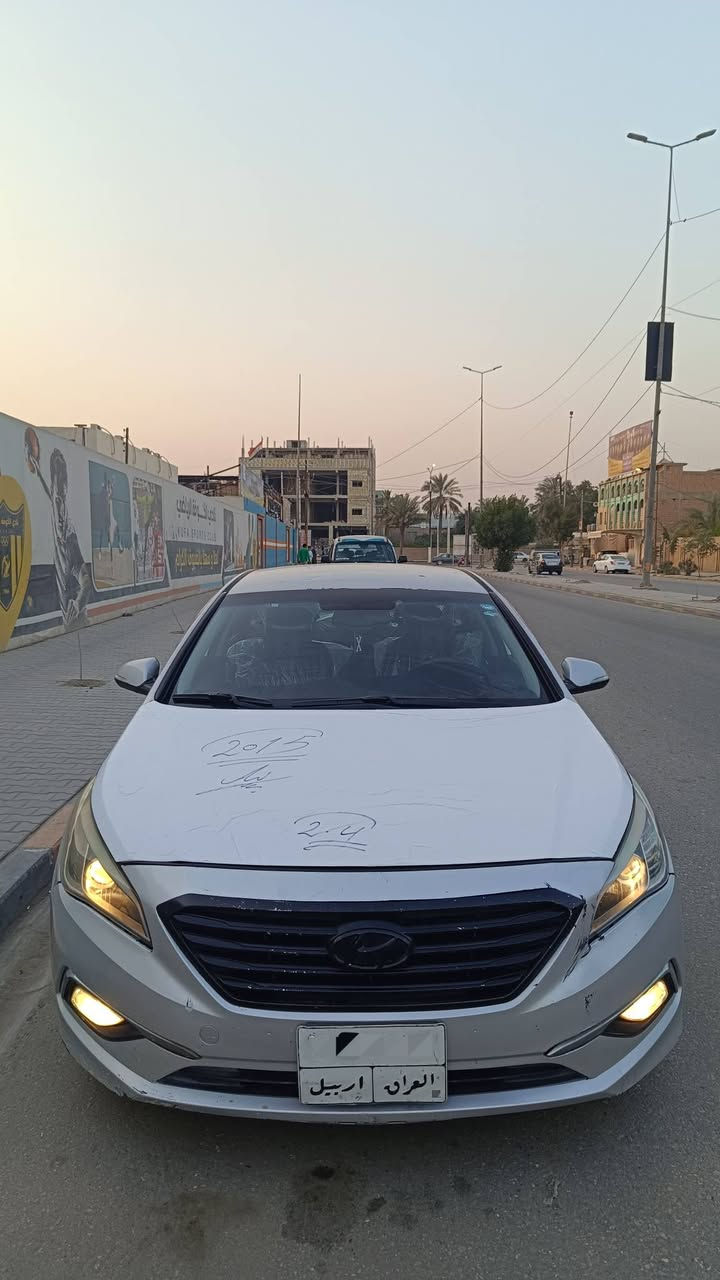 سوناتا مديل 2015 رقم اربيل الماني وكاله أو تحويل
 وارد امريكي بيه جاملغ وبنيد
،.مواصفاته..،تحكم استيرن جهتين 
أشاير بلمري ،،شاشه لمس ،كشن كهربائي
سياره جاهزه حداديه تبريد تخم تاير مال جنيان 
محرك 1600تيربو GDl
السعر 117ورقه بيع أو مراوس حسب القناعه
 رقمي استفسار أكثر ***********
