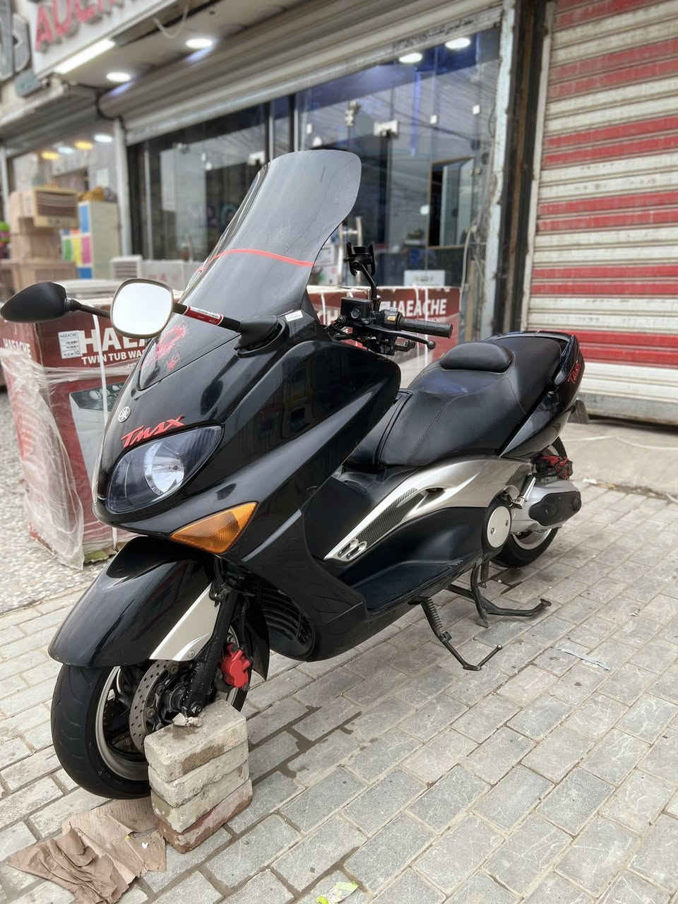 إسلام عليكم تيماكس 2008 رقم وسنويه كبل تحويل دراجه كفاله كلشي بيها جديد حته لتايرات جلاتين  مزودة بصالنصة رياضي وجامة 11 ومري 11 دراجه شلعه معدل سعر خاص ***********  بغداد الحسينيه
