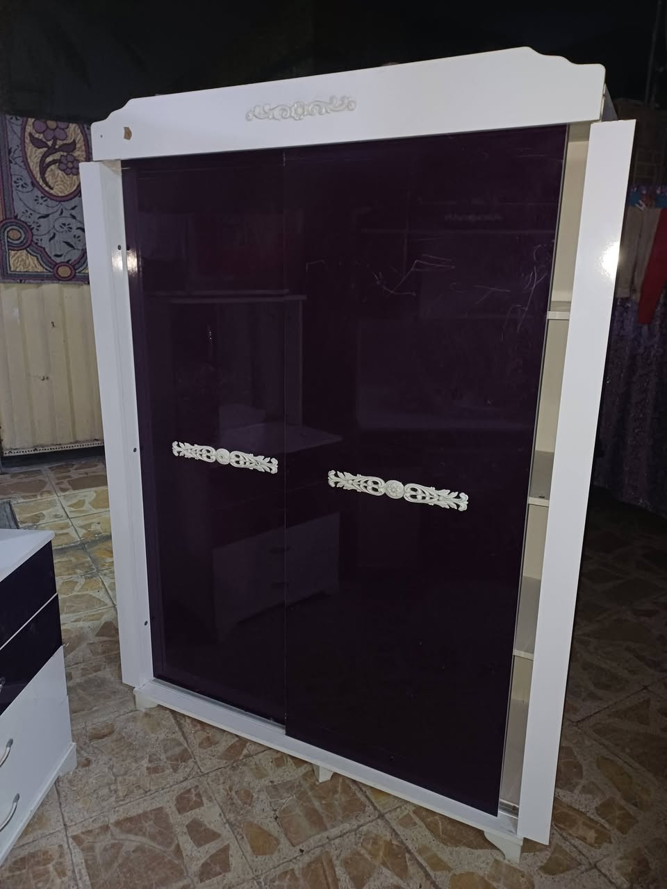 -لبيع اي استفسار على وات ساب *********** سعر ٢٠٠ الف
