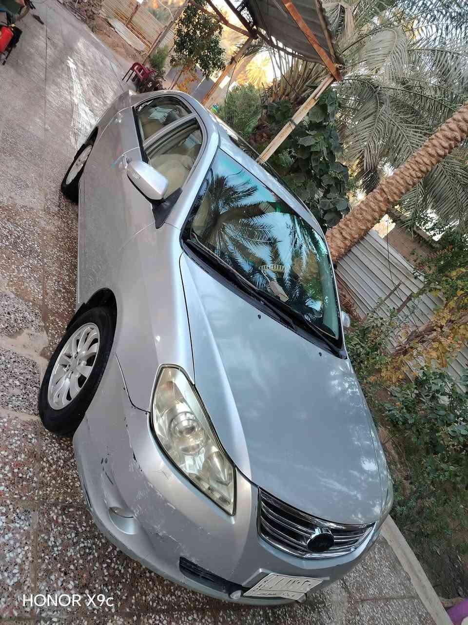 بي واي دي G3 موديل 2013 گير عادي المرغوب سياره كامله گير ومكينه وحداديه امامي خلفي جديده مال تيوتا  سنويه باسمي مشروع وطني لل 28 مواصفات السياره بصمه فتحه اشاير ترحيب تحكم استيرن داش كام كامرتين شاشه وكامره خلفيه، منظومة تبريد جديده كمبريسر وفريز وراديتر سياره احلى من صور مكان سياره كربلاء سعرها 59 وبيهه مجال للاتصال *********** افتح الصور وشوف شكد ماشيه
