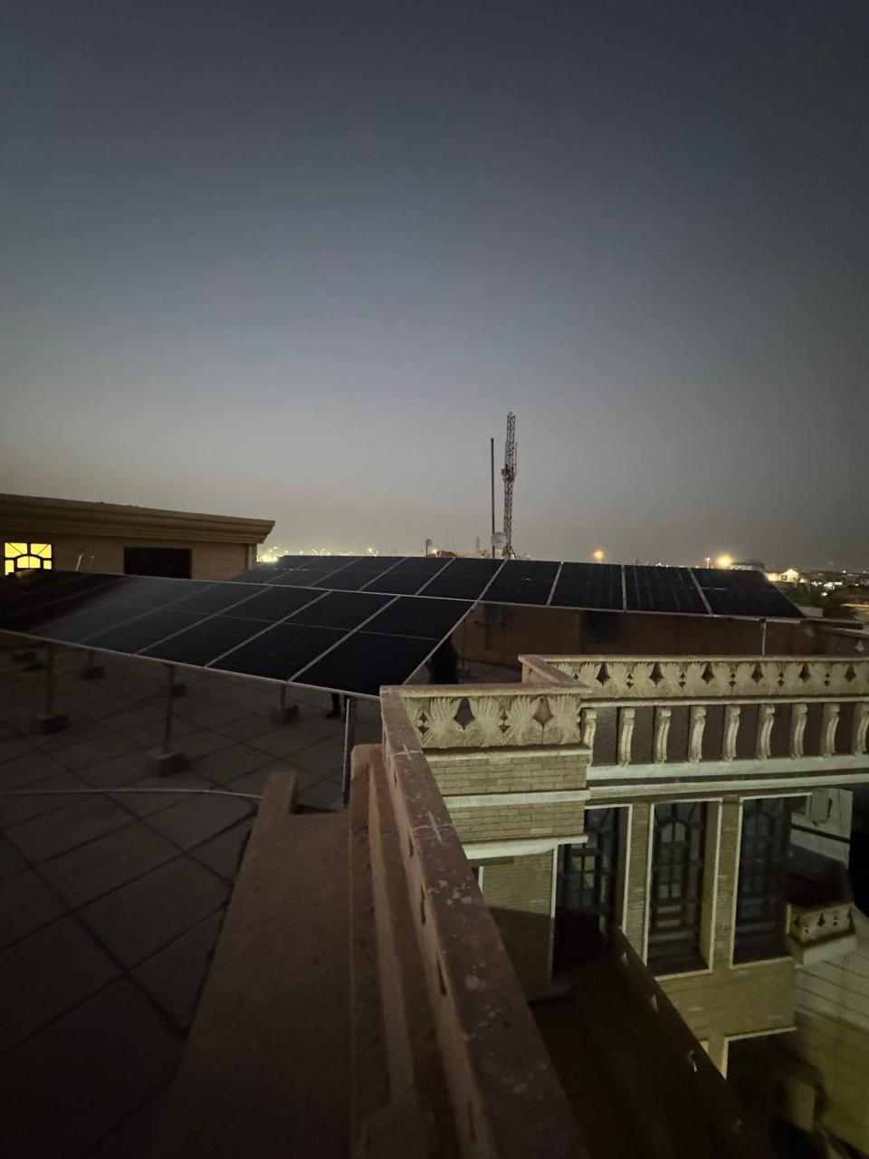 الجودة والثقة… هذا الشي اللي يميزنا دايمًا ⚡

منظومة 10 كيلوواط متكاملة
🔹 عدد الألواح: 18 لوح شمسي عالي الكفاءة
🔹 بطارية خزن 30 كيلوواط 🔋
طاقة قوية، خزن عالي، وتشغيل مستمر بدون قلق ☀️

اضمن راحتك قبل لا يجيك الصيف
لا حر ولا انقطاع بعد اليوم ❄️🔥
استثمر مرة وحدة… وارتاح سنين.

🔹 وكيل شركة شيشن تكنولوجي
🔹 وكيل شركة هواوي
🔹 وكيل شركة لونجي

✔️ بطارياتنا إنتاج حديث
✔️ ضمان حقيقي
✔️ غير مجددة

مكتب الطاقة المستدامة
الوكيل المعتمد لأفضل المناشئ العالمية

📍 العنوان: كوت – الخاچية – شارع 40
📞 ***********
📞 ***********
