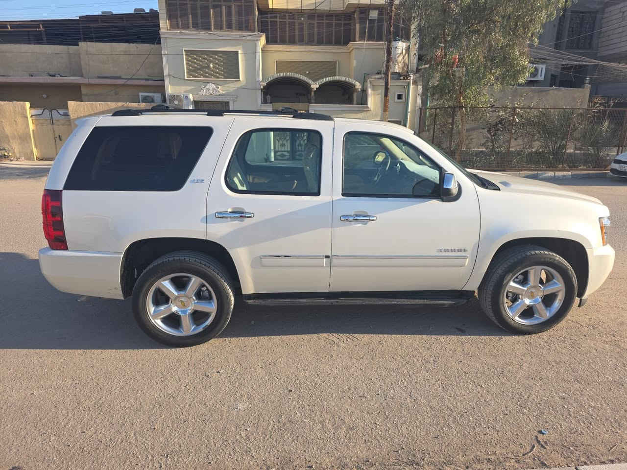 اداوت ادوات متومه اصل 
كفاله عامه 
مديل ٢٠١٠
احلى من الصور بعد بالف مرا 
فول مواصفات ع فئه LTZ
البصره بيع فقط السعر 129
كفلك عشائر سرقه الانتربول
***********
