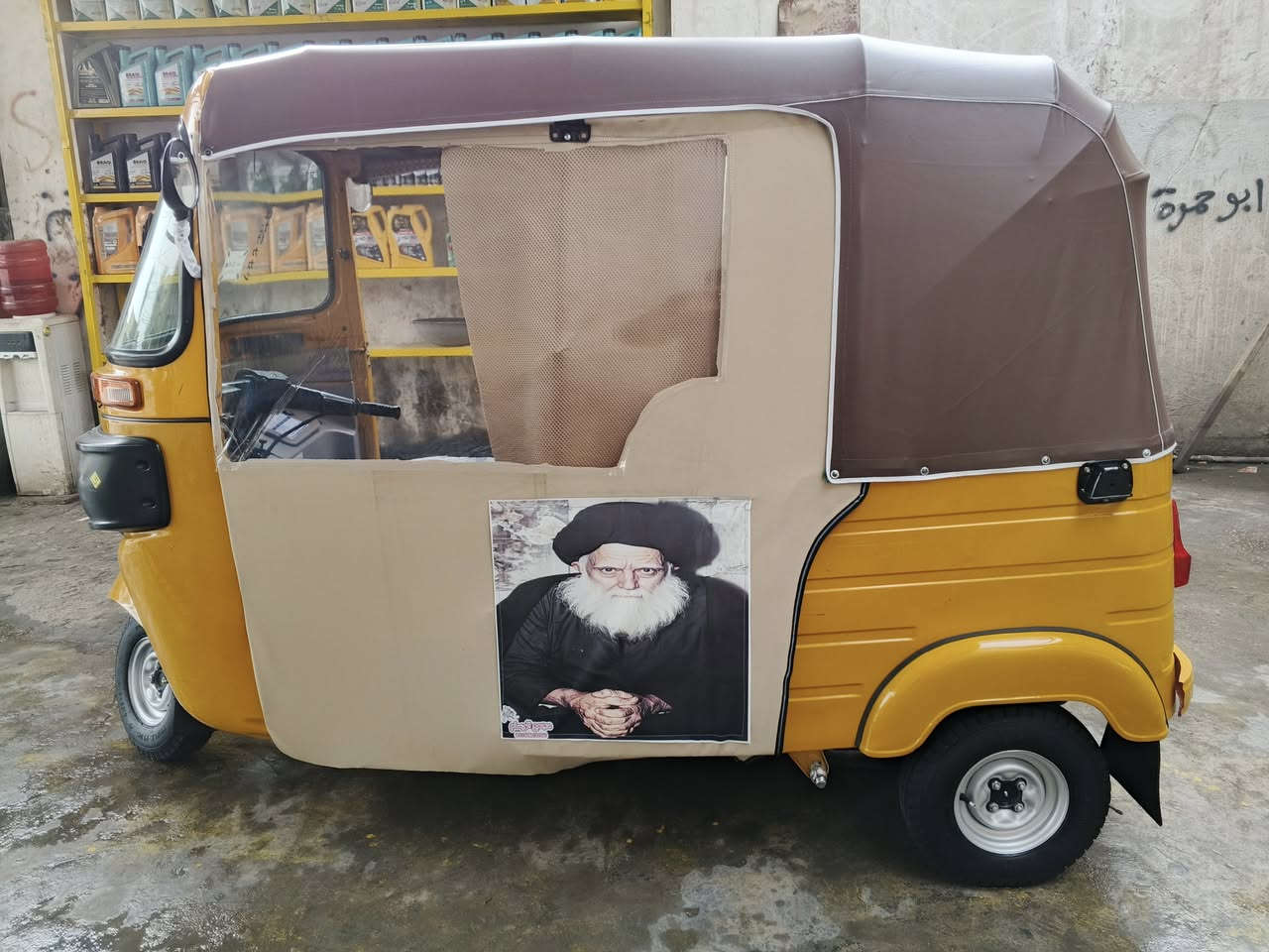 سلام عليكم تك تك موديل 20 رقم وسنويه بيها صبغ يم لبكليت اليسر ومعمره الدوسات مكاني الشعله وشراي بي خير ويدلل     *********** ا
